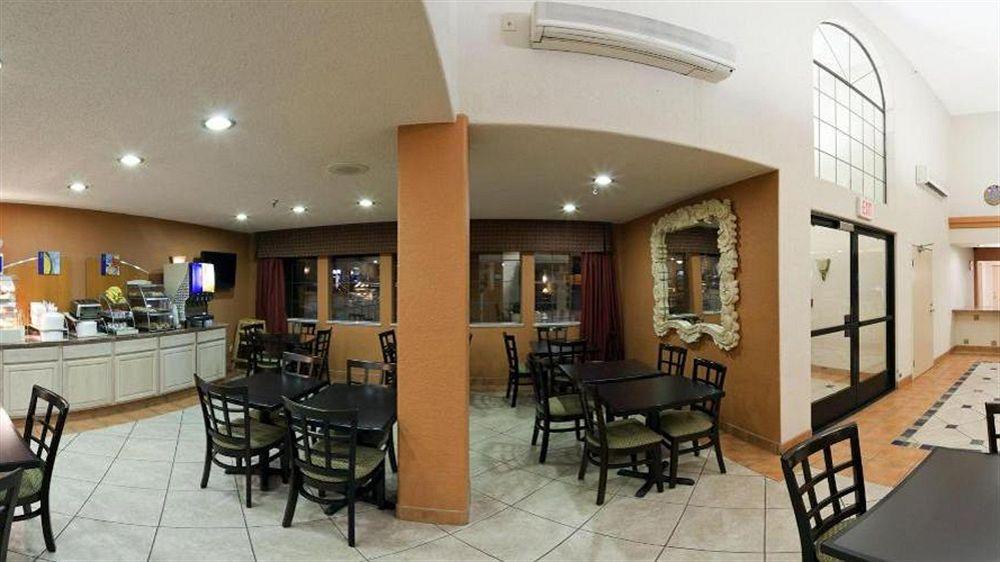 Ramada By Wyndham Santa Fe Hotel Ngoại thất bức ảnh