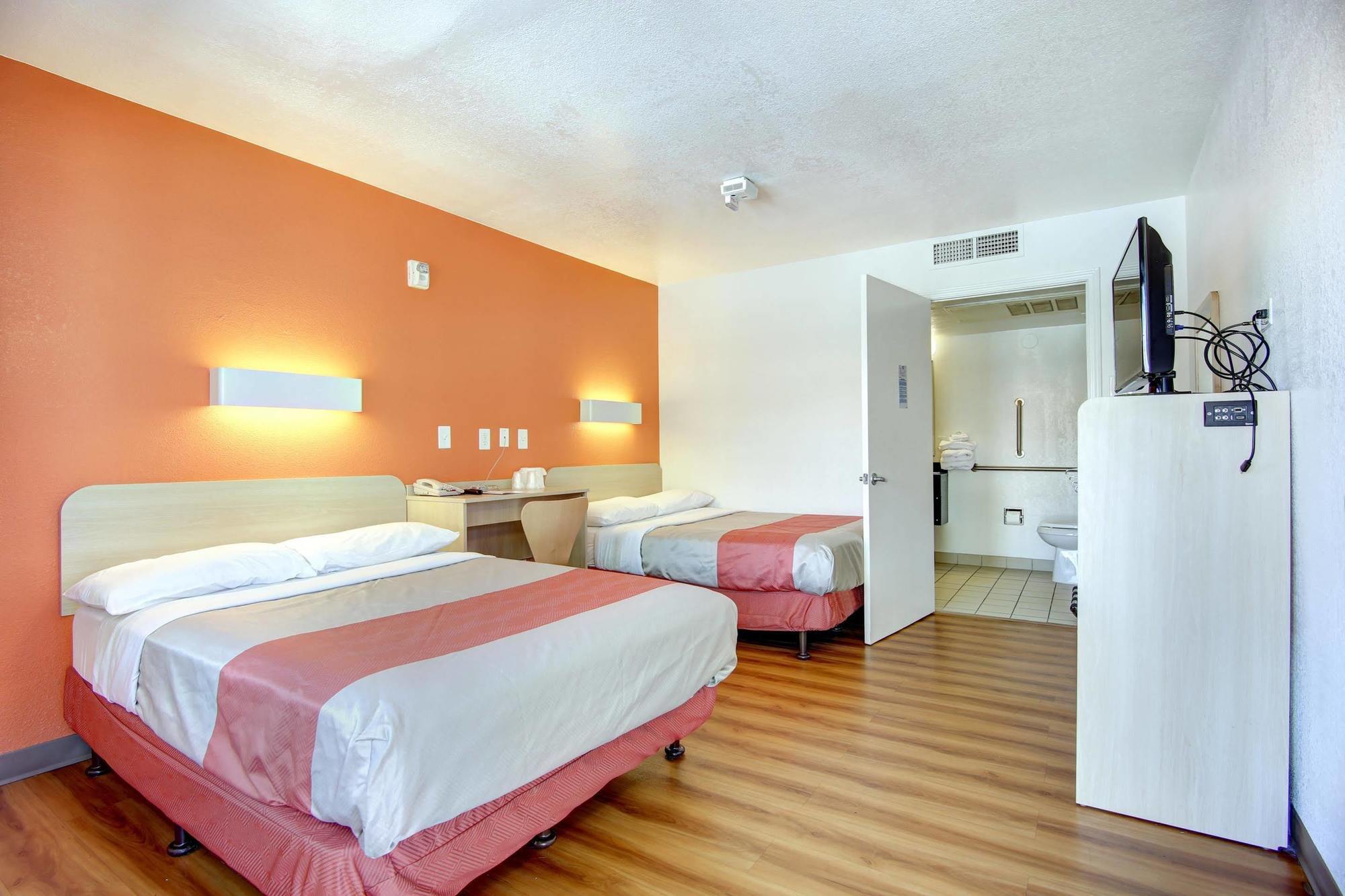 Ramada By Wyndham Santa Fe Hotel Ngoại thất bức ảnh