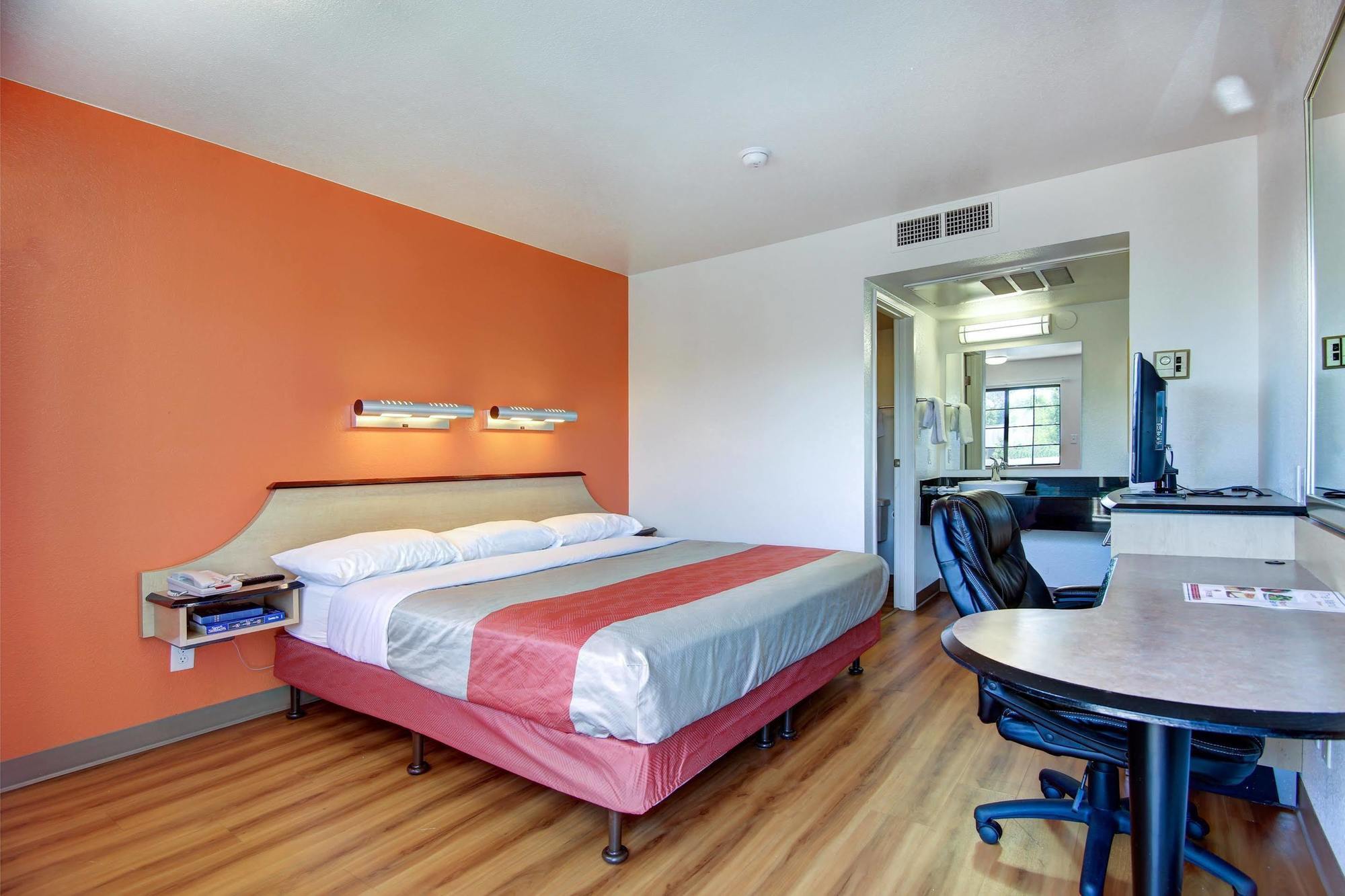 Ramada By Wyndham Santa Fe Hotel Ngoại thất bức ảnh