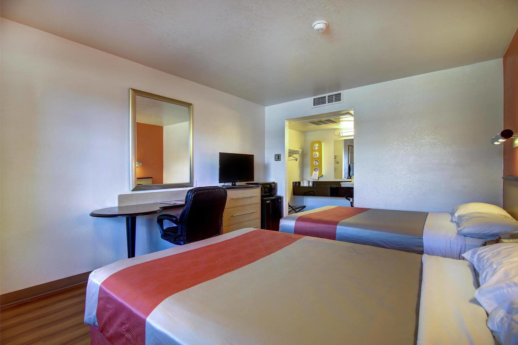Ramada By Wyndham Santa Fe Hotel Ngoại thất bức ảnh